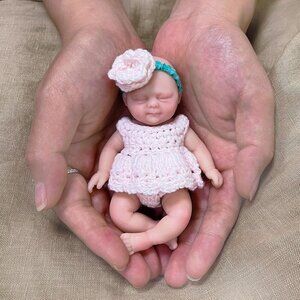 4.5 inch Miniature Sleeping Full Silicone Mini Baby Dolls with Feeding Kit